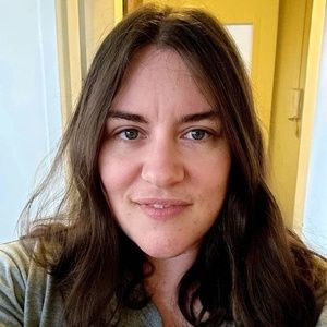 Meet your Posher, Lowana